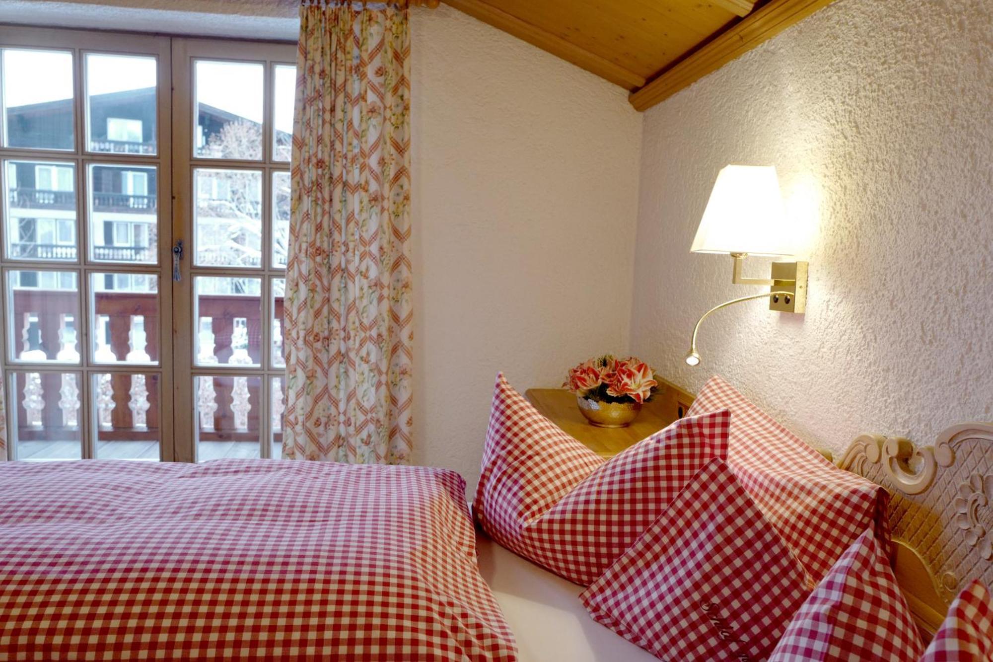 Hotel Maier Zum Kirschner Rotta 外观 照片